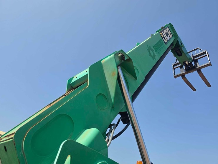 jcb-509-42-image-7
