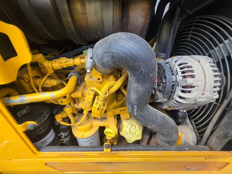 2019-deere-550-lt-image-17