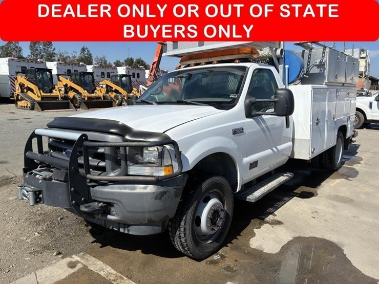 2002-ford-f550-image-1