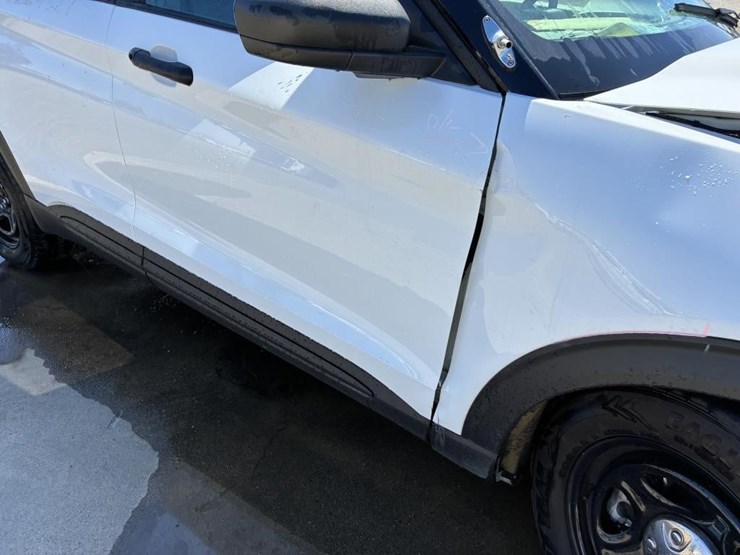 2025-ford-explorer-image-10
