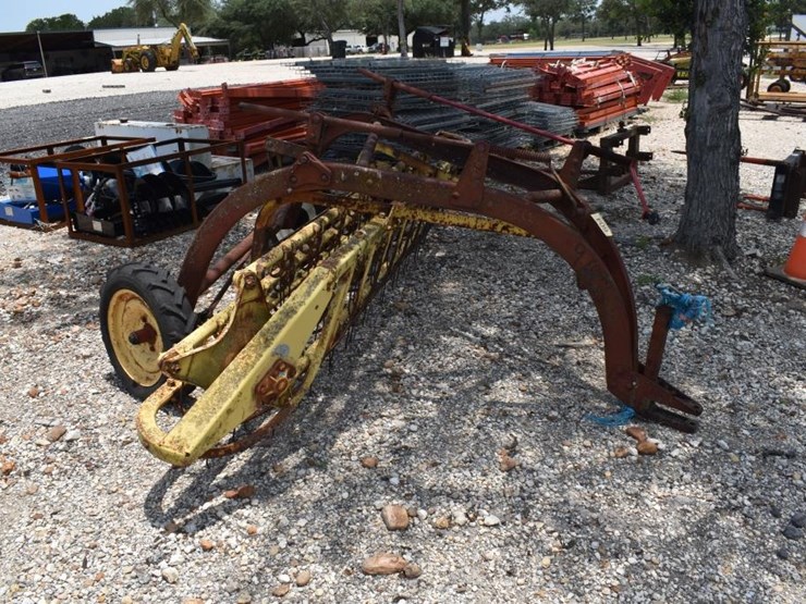 new-holland-256-image-2