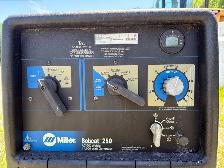 #4043-•-miller-bobcat-250-ac/dc-welder-11,000-watt-generator-image-22