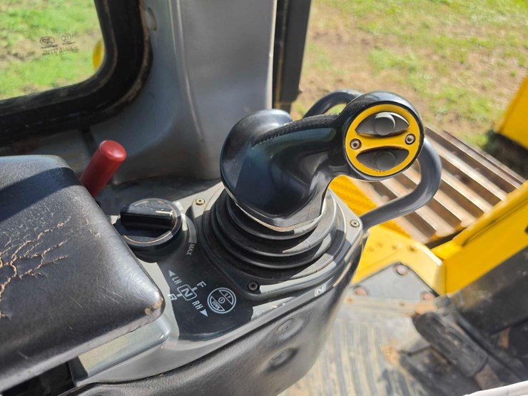 komatsu-d65-image-27