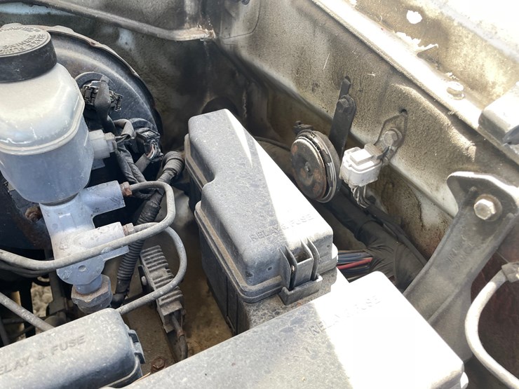 2003-toyota-sequoia-image-119