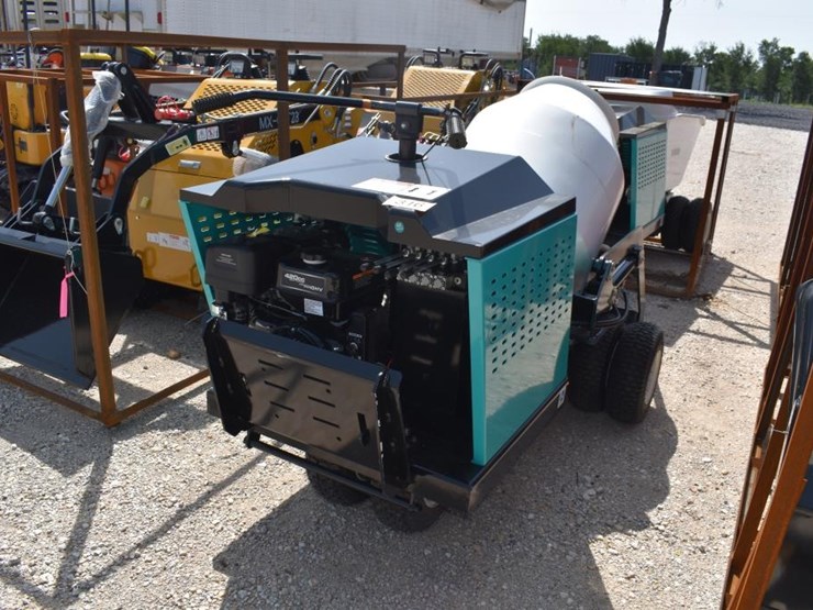 wheeled-mini-mixer-truck-(serial-#-lt-lsjbg800j260313)-image-1