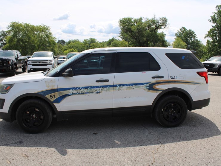 2016-ford-explorer-police-interceptor-image-3