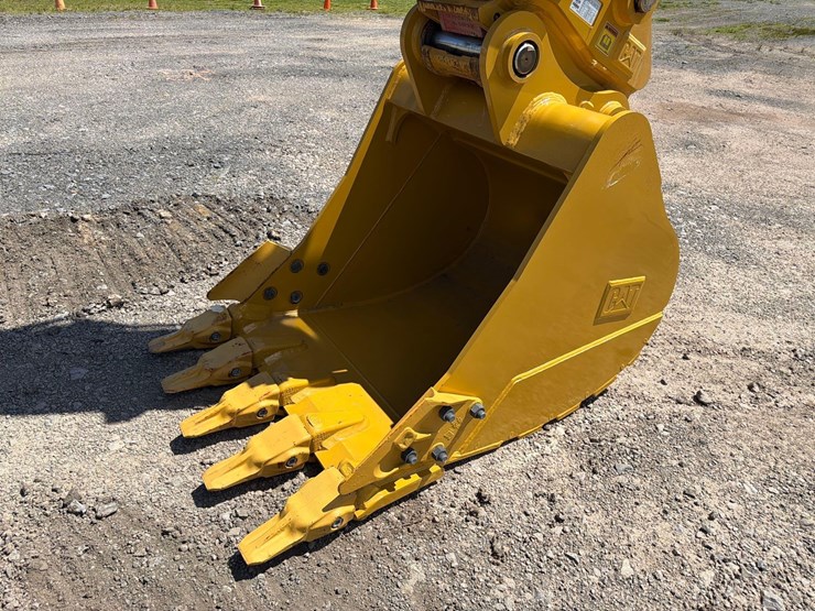 caterpillar-317-image-17