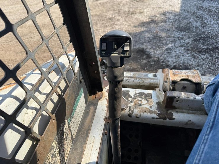 bobcat-864-image-27