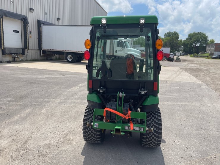 2024-john-deere-1025r-image-6