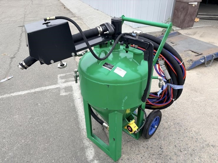 db600-dustless-blasting-image-1
