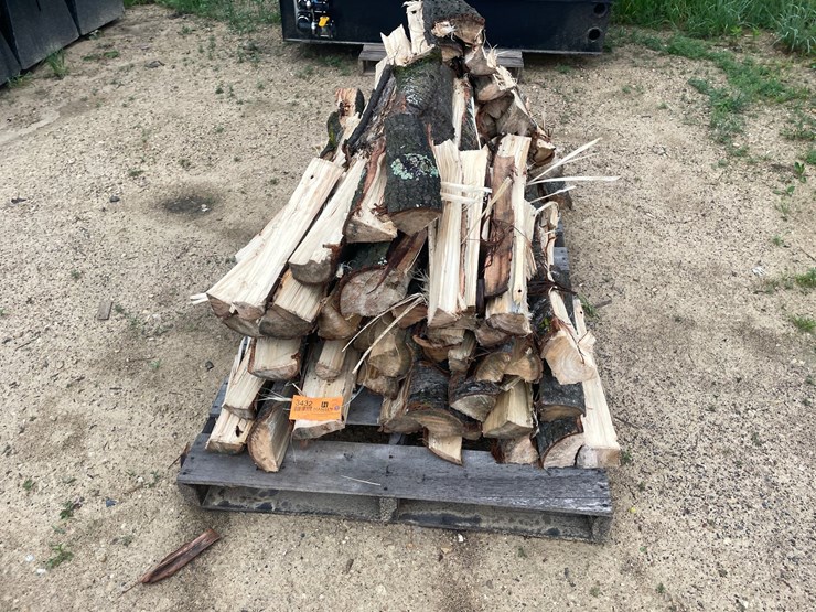#3432-•-pallet-of-poppler-split-firewood-image-2
