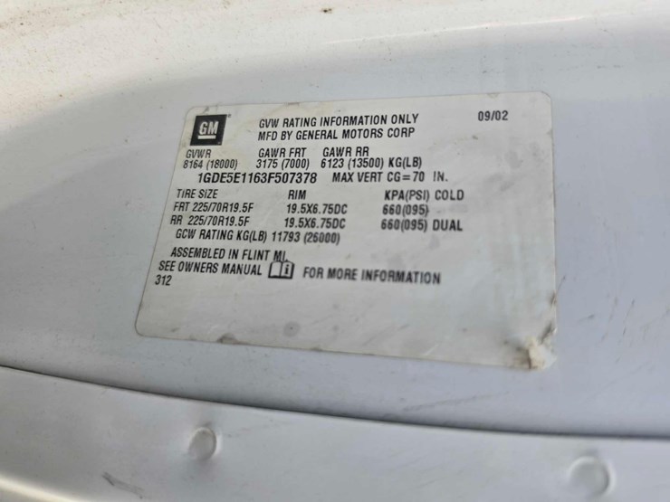 2003-gmc-topkick-c5500-image-23