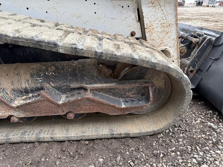 2018-bobcat-t650-image-14