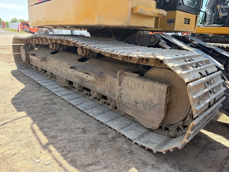 caterpillar-315-gc-image-14