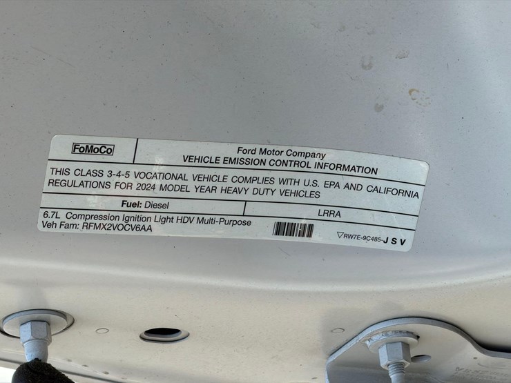 2024-ford-f550-image-27