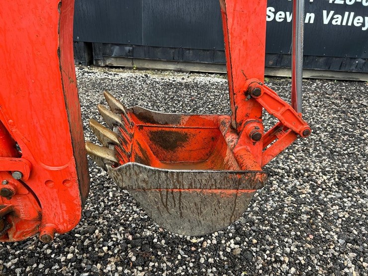 kubota-b26-image-19