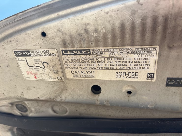 #84005-•-2005-lexus-gs300-image-18