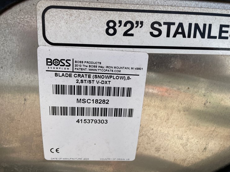 #4879-•-2024-boss-8'2"-stainless-dxt-v-plow-image-9