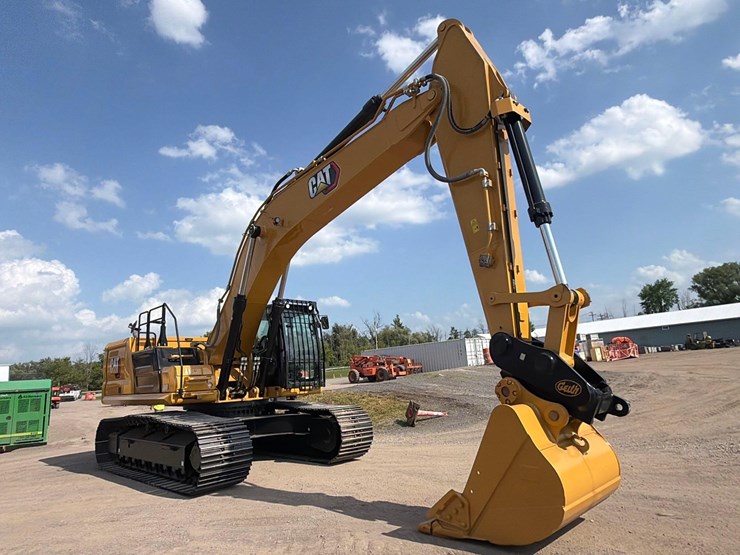 2023-caterpillar-340-image-4