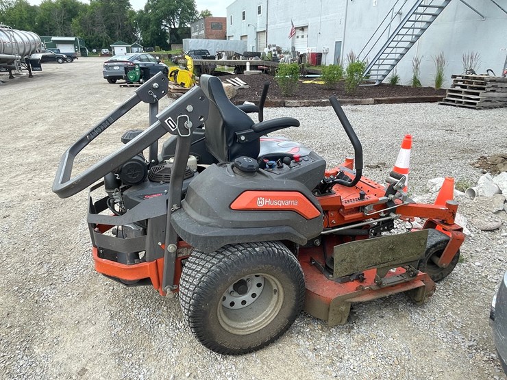 #4861-•-husqvarna-professional-z560x-zero-turn-lawn-mower-image-25