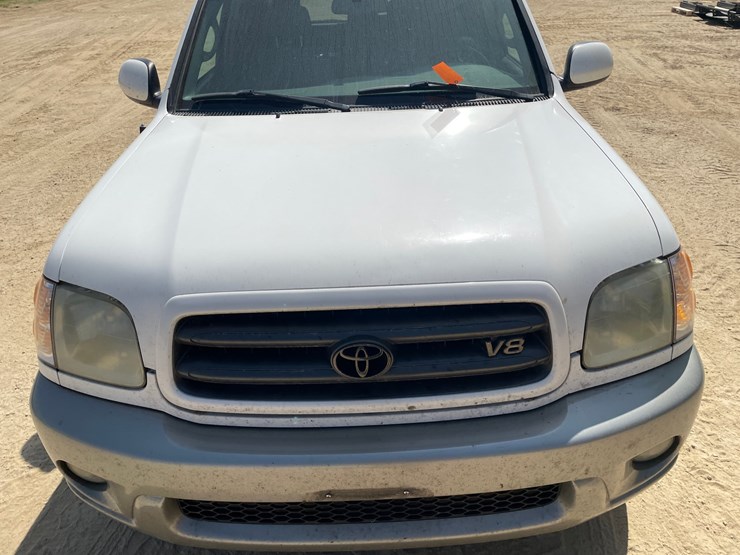 2003-toyota-sequoia-image-15