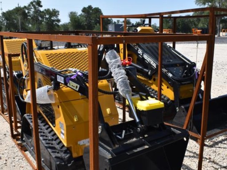 mx-crt23-mini-skid-steer-(serial-#-mxcrt232025x00352)-image-3