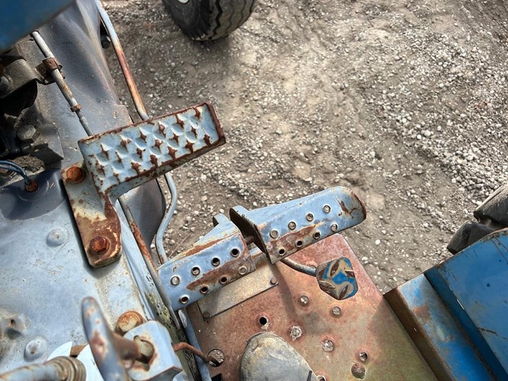 ford-7610-image-27