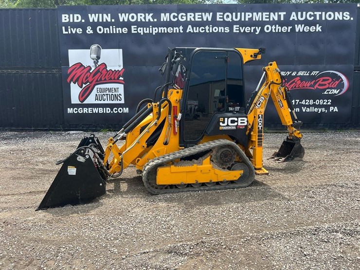2022-jcb-1cxt-image-1