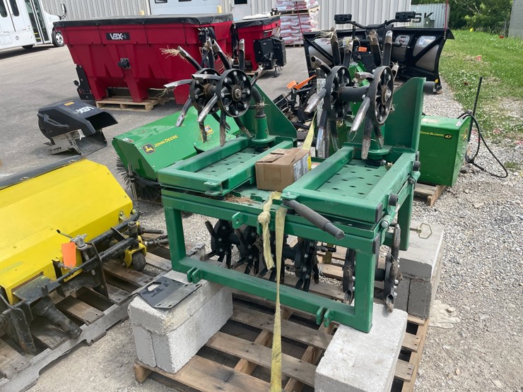 #4885-•-billy-goat-aet60-60"-towable-aerator-image-3