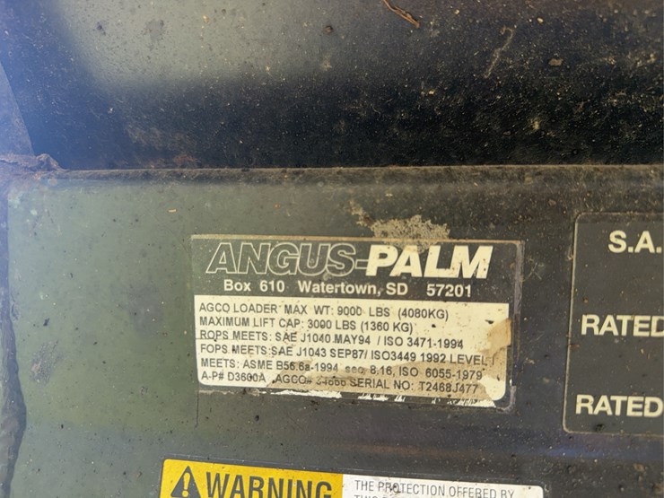 wrangler-4500-loader-image-11