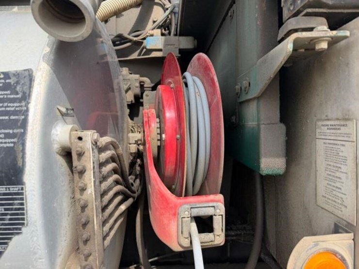 2003-sterling-lt7500-image-31