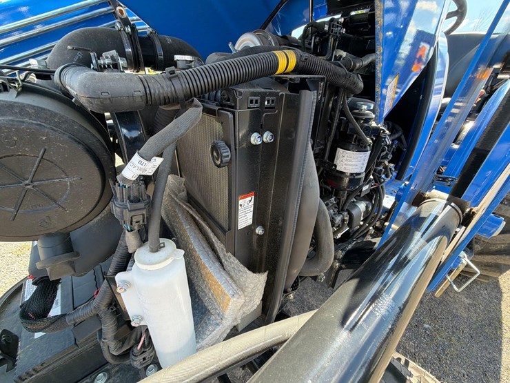 new-holland-boomer-40-image-13
