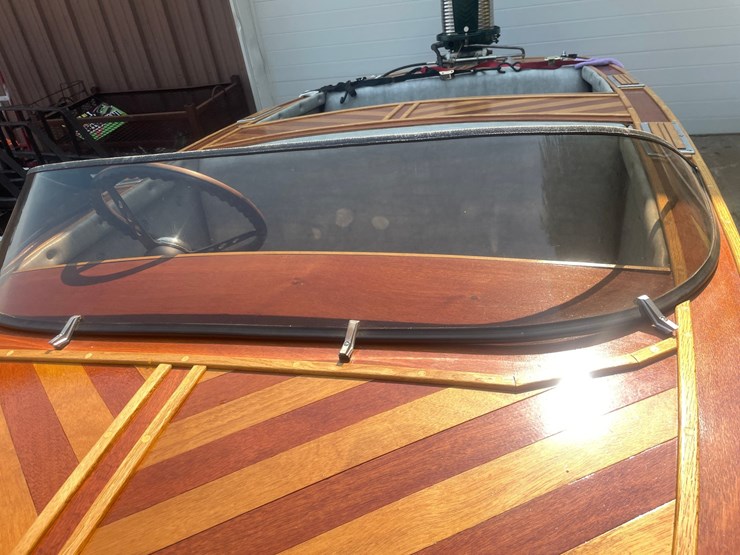 #103-•-1954-14'-vintage-speed-liner-wooden-speedboat-(no-title-or-registration-card)-(bill-of-sale-only)-image-32