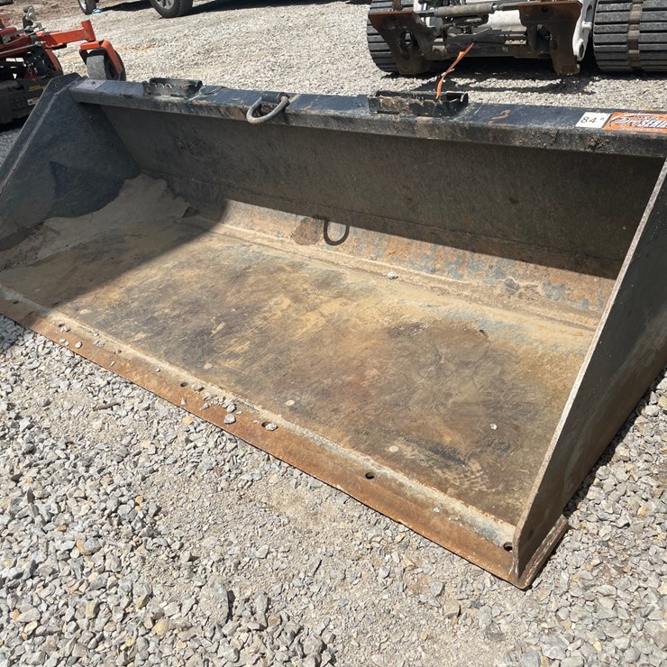 #4877 • Metz Pro Series Universal Mount 84" Bucket