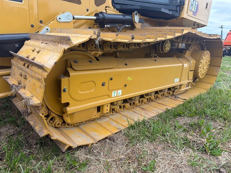 caterpillar-d1-lgp-image-9