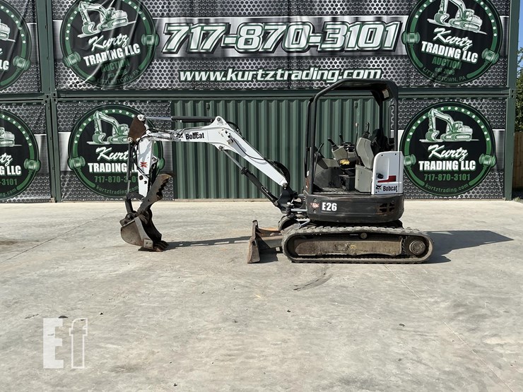 2015-bobcat-e26-image-1