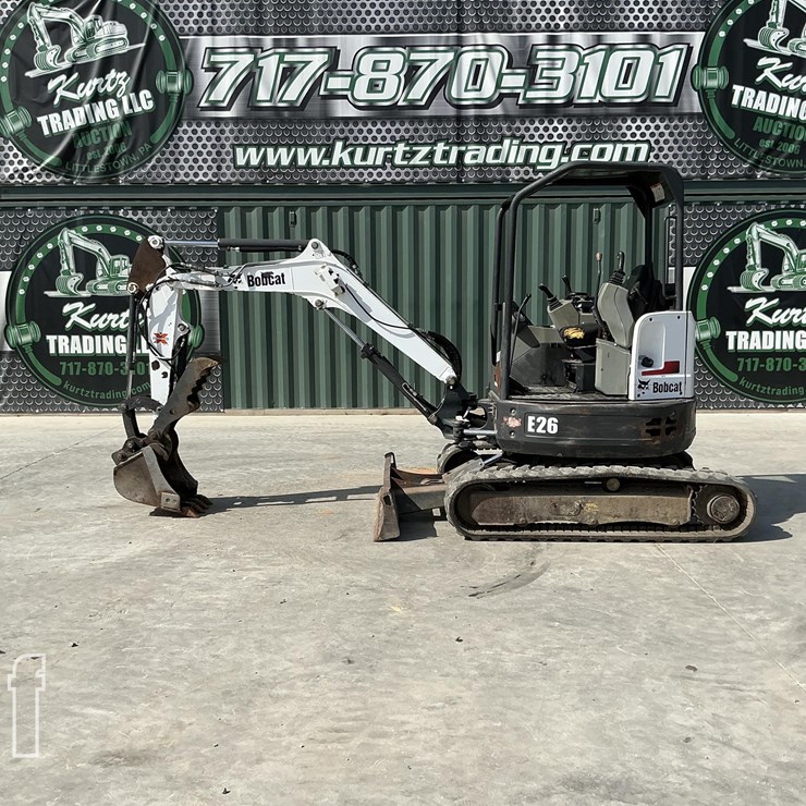 2015 BOBCAT E26