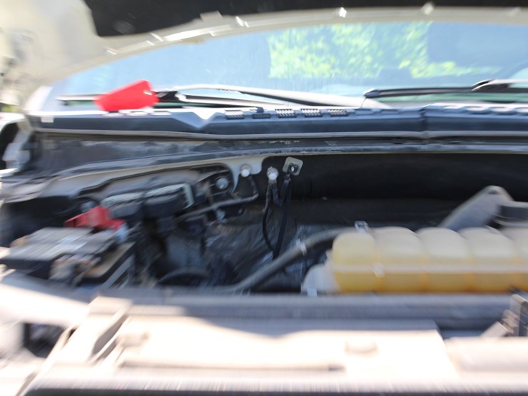 2015-dodge-2500-image-2