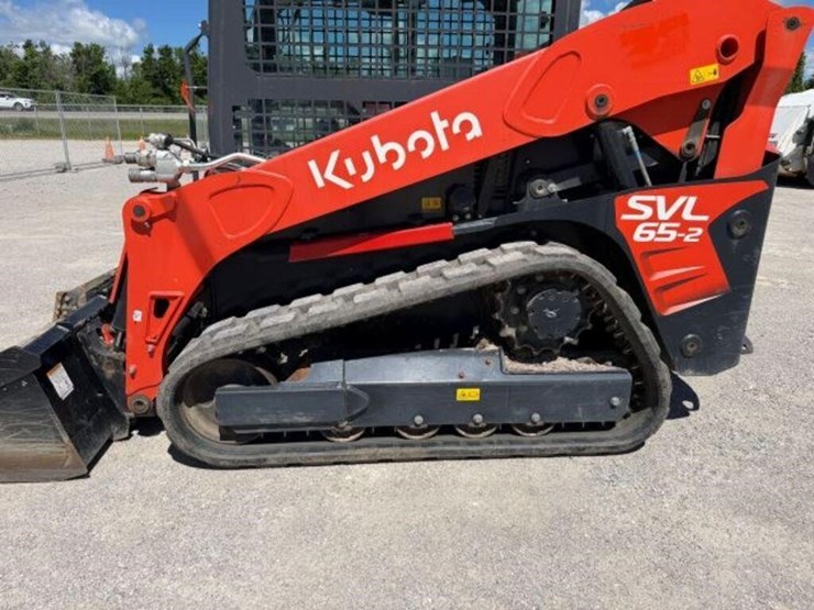 2022-kubota-svl65-2-image-28