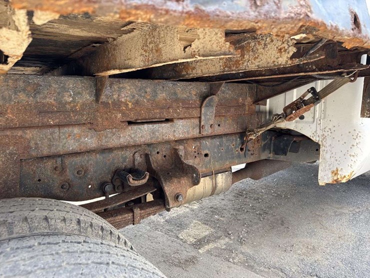 2010-ford-f350-image-21
