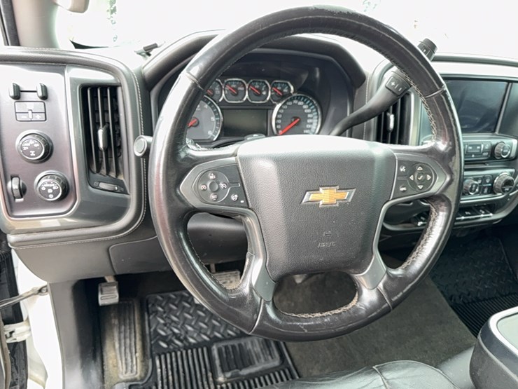 2016-chevrolet-silverado-ltz-image-35