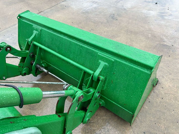2012-john-deere-5101e-image-19