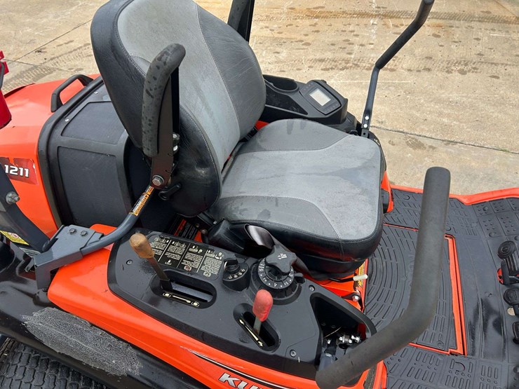 2018-kubota-zd1211r-image-11
