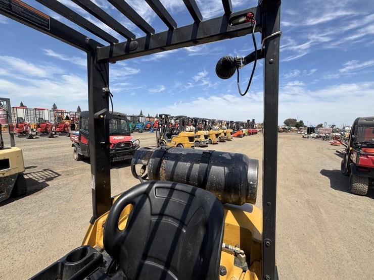 2015-caterpillar-2c6500-image-30