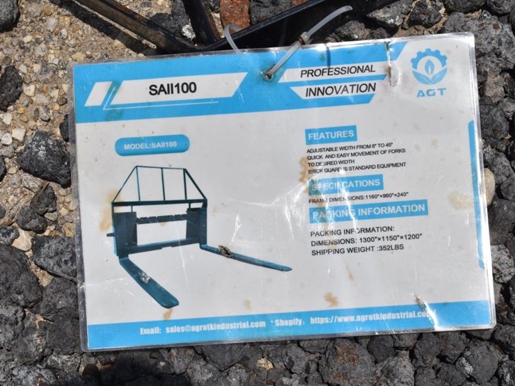 skid-steer-pallet-fork-image-2