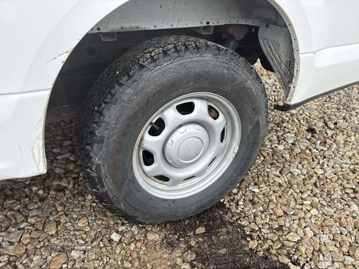 2015-ford-f150-xl-image-6