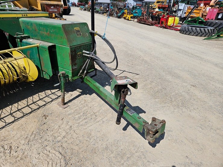 john-deere-346-image-10
