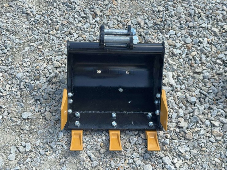 15”-mini-excavator-bucket-image-1