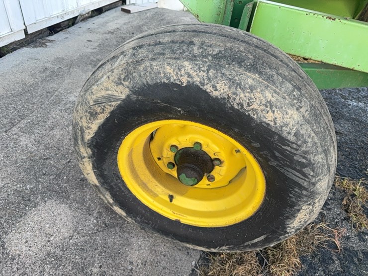parker-gravity-wagon-w/-john-deere-gear-image-22