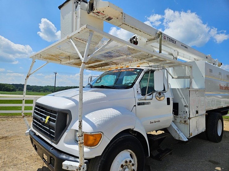 ford-f750-image-14